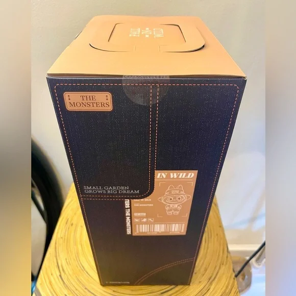 Pop Mart Labubu Fall in Wild Big Doll - Picture 2 of 16